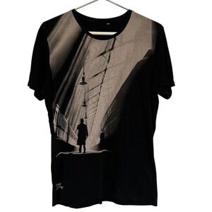 Uniqlo x National Geographic Black Graphic Tee (2013)